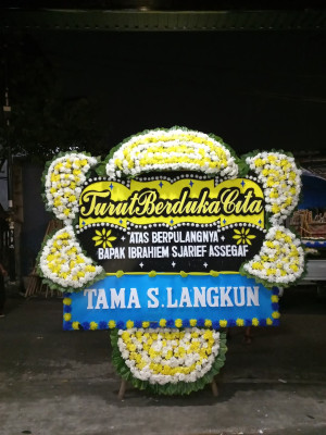Papan Bunga Duka di Sucen